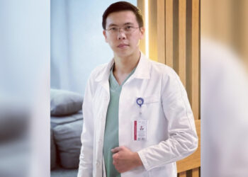 Династия врачей из Жаркента: Якуб Хахазов продолжает семейные традиции