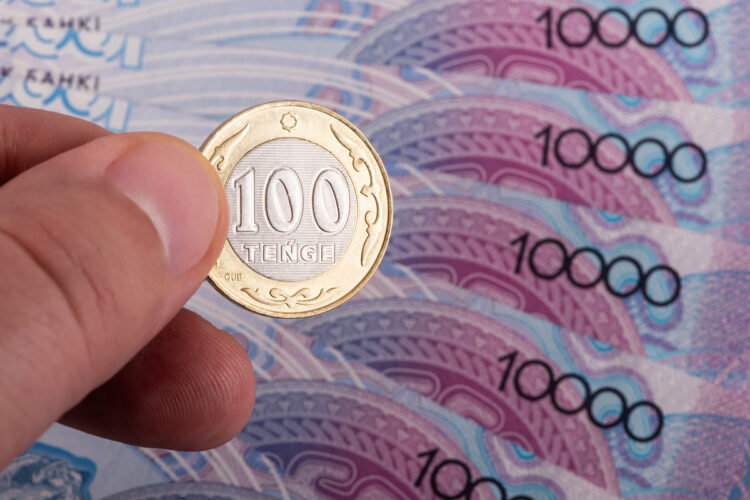 Работникам «Ескелді Су Құбыры» выплатили долги по зарплате