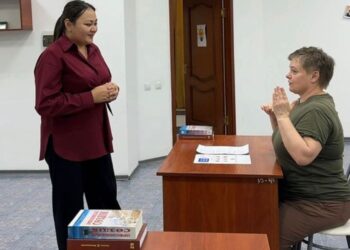 Когда чужой язык становится родным: путь Елены Ленешмидт к казахскому