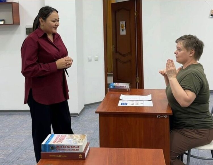 Когда чужой язык становится родным: путь Елены Ленешмидт к казахскому