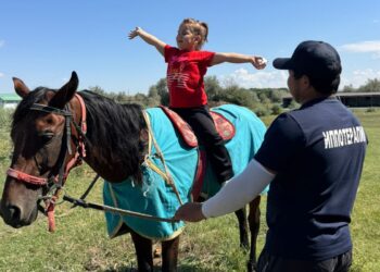 Как иппотерапия меняет жизнь детей в Жетiсу