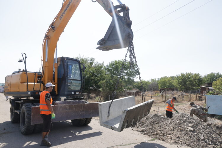«Таза Қазақстан»: Жители Акын Сары отмечают позитивные изменения в селе