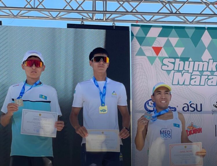 Спортсмены Жетісу завоевали медали чемпионата Казахстана по полумарафону