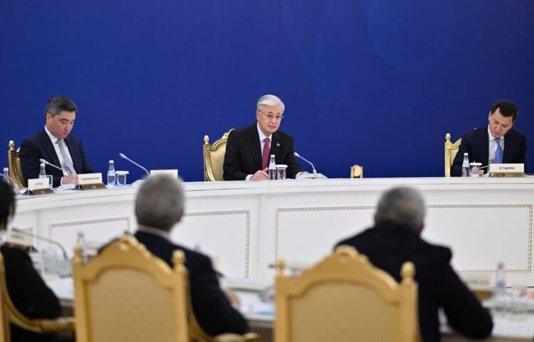 Усилить сферу науки и технологий намерены в Казахстане