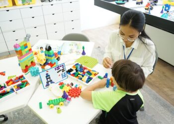 В Казахстане готовят закон о комплексной поддержке детей с особыми потребностями