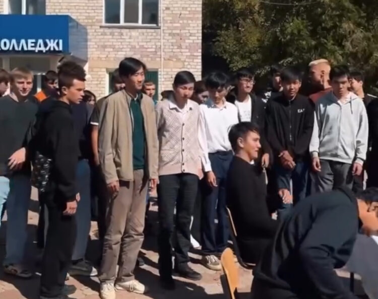 Ко Дню труда в Текели прошли  День открытых дверей и ярмарка вакансий