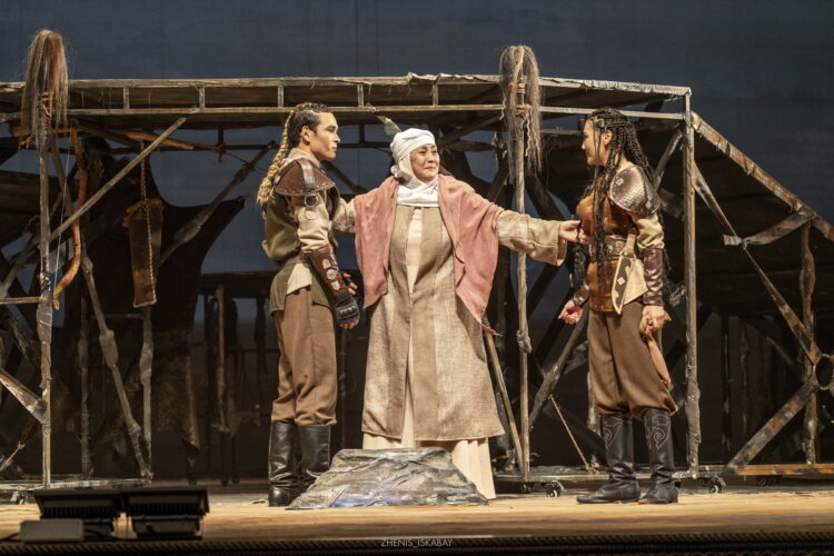 «Козы Корпеш – Баян Сулу» — на сцене драмтеатра им. Б. Римовой