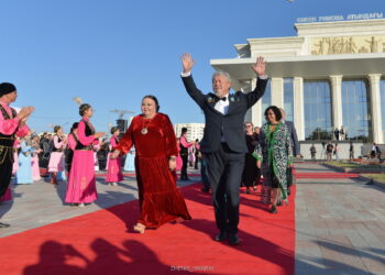 Театральный фестиваль «BIKEN FEST» стартовал в Жетiсу
