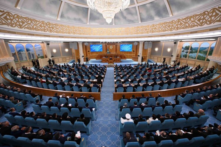 Казахстан намерен взять курс на развитие ядерной энергетики