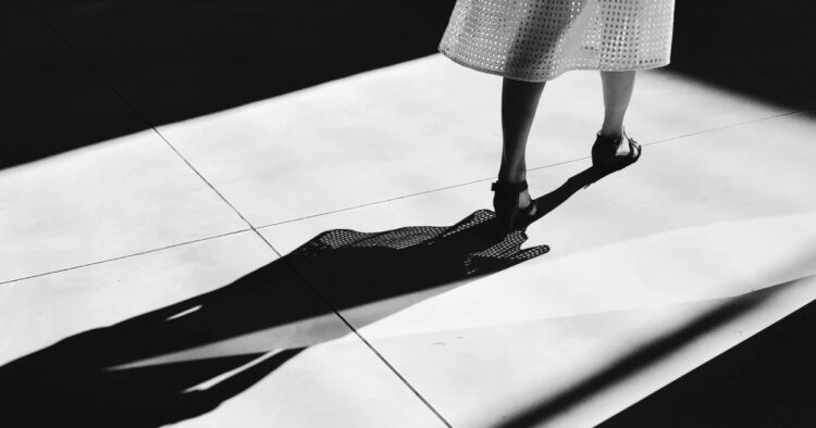 Уголовное наказание за сталкинг ввели в сентябре в Казахстане