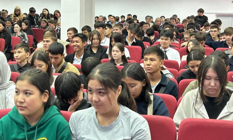 Студенческий диспут на тему ИИ организовали в Талдыкоргане