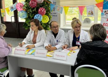 Пожилых людей охватили вниманием медики в Ескельдинском районе