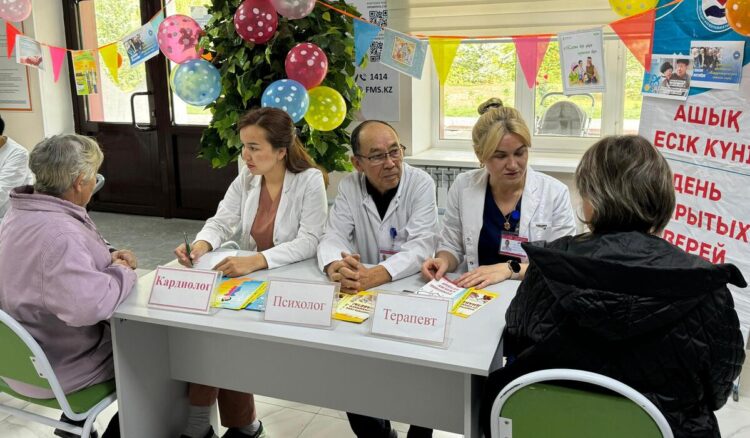 Пожилых людей охватили вниманием медики в Ескельдинском районе