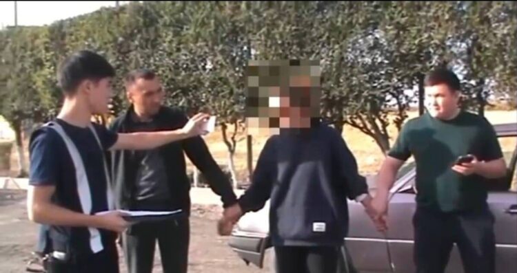 Партию синтетических наркотиков задержали на трассе близ Текели