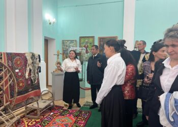 В Талдыкоргане открылась выставка, посвящённая 30-летию АНК