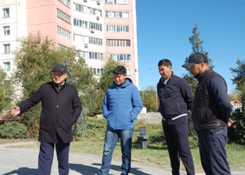 Аким области Бейбит Исабаев проверил ход благоустройства и строительства в Талдыкоргане