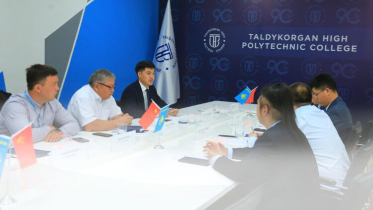 В Талдыкорганском политехе появится лаборатория ИИ