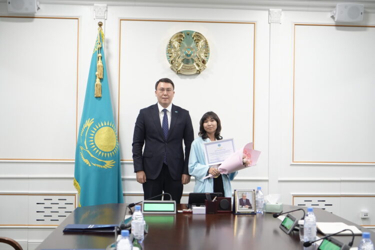 Победительницу TurkicSkills-2025 наградили в Жетісу