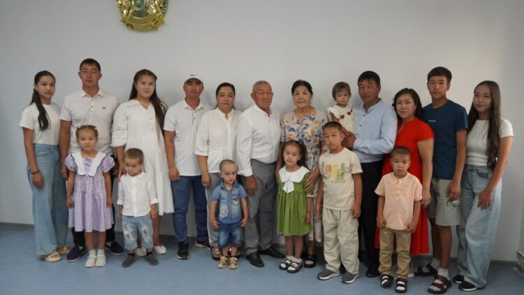 Династия учителей укрепляет образование в Каратальском районе