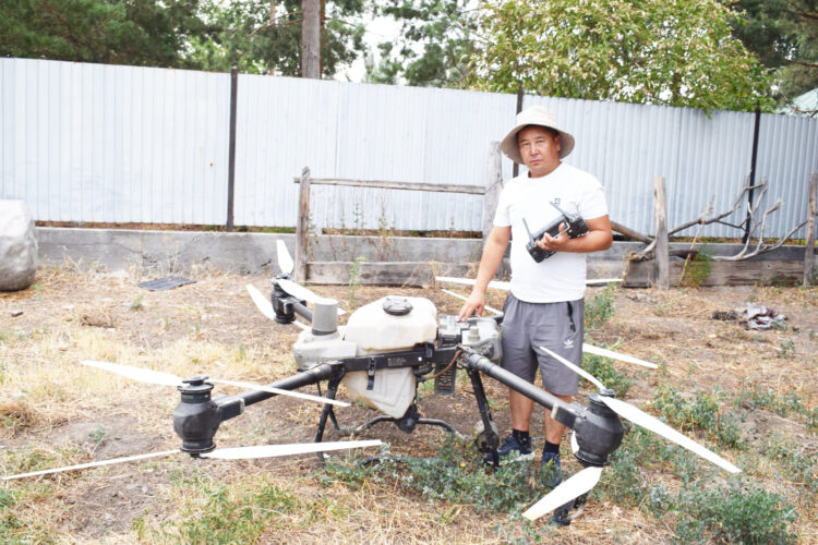 Изобретатель из Сарканского района производит агродроны