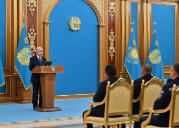 Президент поздравил спасателей Казахстана с профессиональным праздником