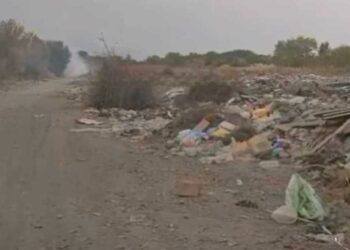 Всеизвестная стихийная свалка разрастается в Ескельдинском районе