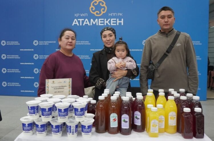 Изделия умельцев Жетісу представили на ярмарке в Талдыкоргане