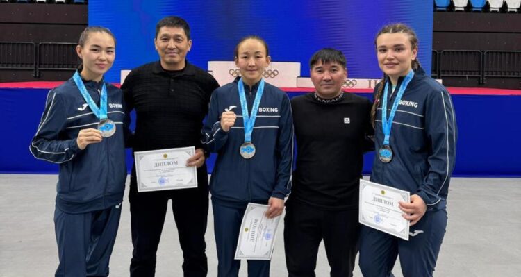Три серебра завоевали жетысусцы на чемпионате РК по боксу