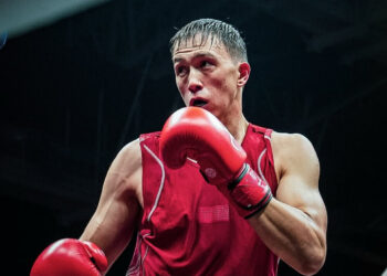 Казахстанец завоевал золото на ЭКМ по боксу в Индии