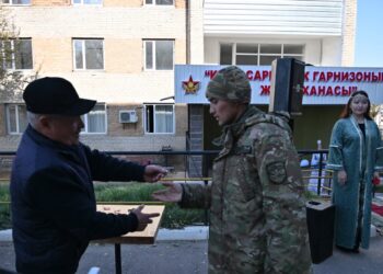 В современных условиях будут жить теперь военнослужащие Сарыозекского гарнизона