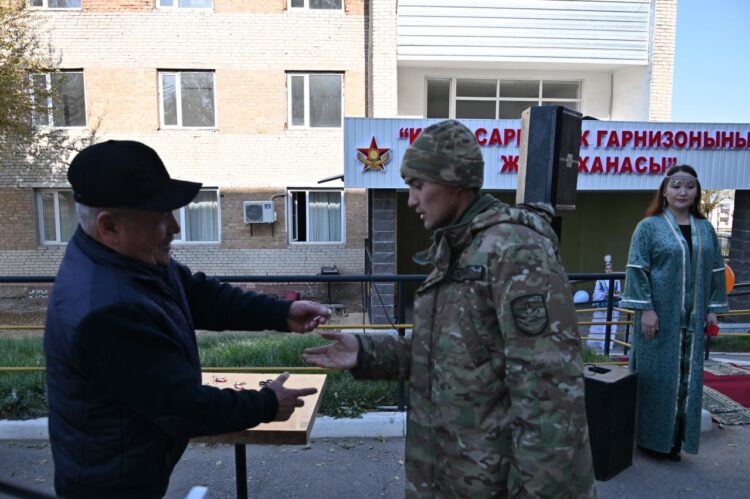 В современных условиях будут жить теперь военнослужащие Сарыозекского гарнизона