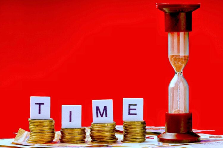 Как не допустить просрочек по кредитам и получить подарок от Home Credit Bank