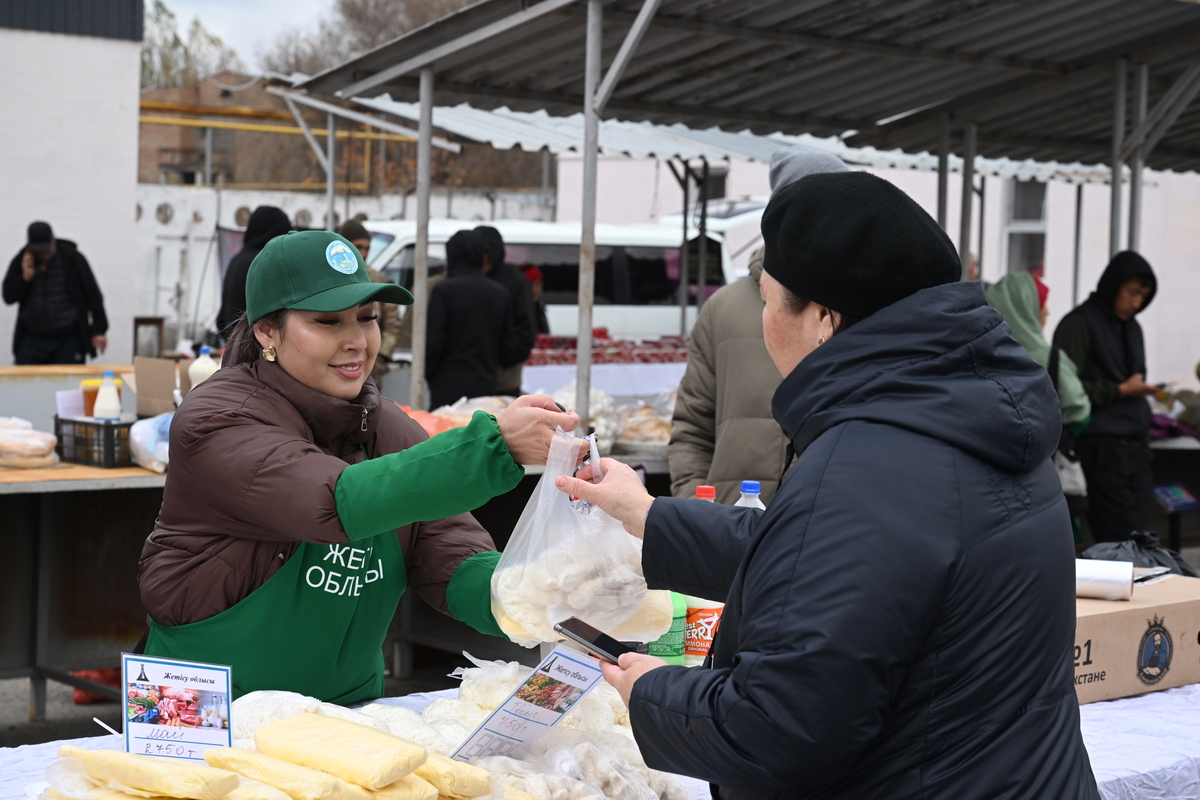 Тарихи құл нарығының порно видеолары