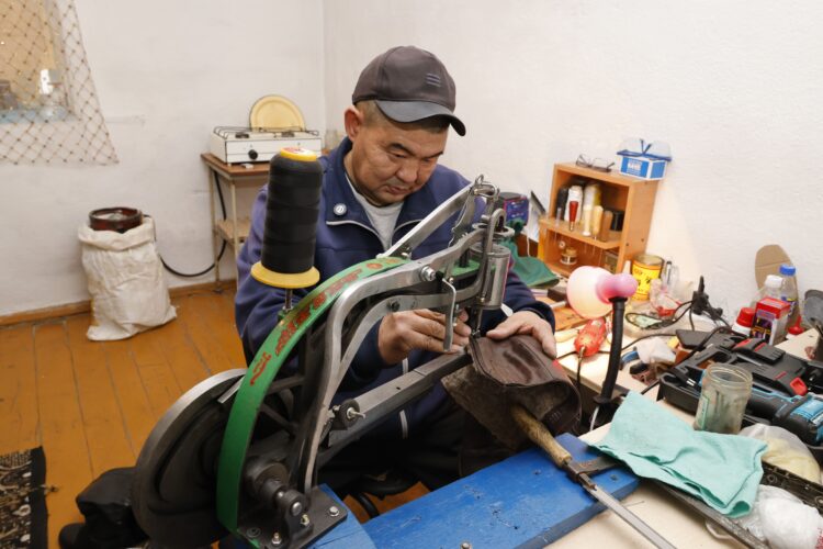 Стежок судьбы мастера из Аксуского района