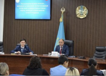 Права несовершеннолетних талдыкорганцев обсудили на заседании комиссии