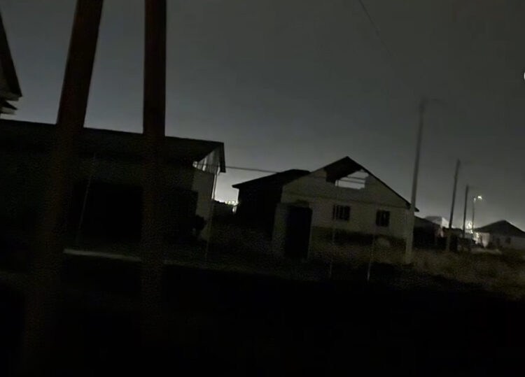 До конца года в Ынтымаке восстановят дороги и включат все уличные фонари