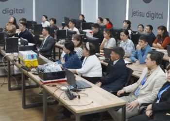 Учителя Жетісу повышают квалификацию по робототехнике и цифровым технологиям