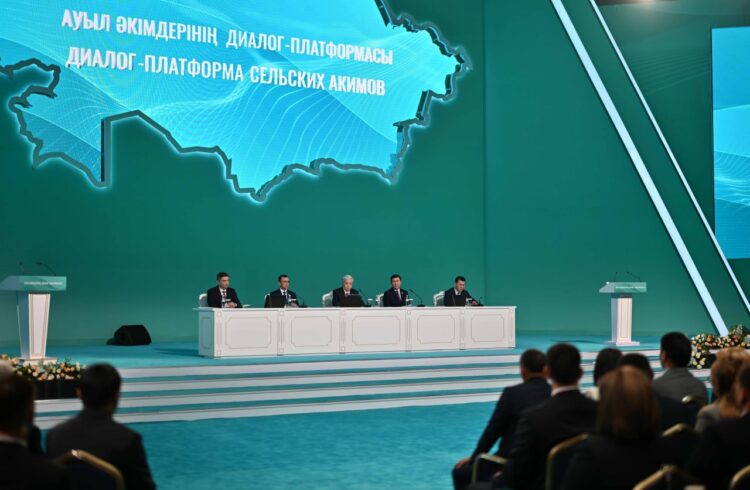Сельские акимы обсудили развитие сёл и задачи местного самоуправления