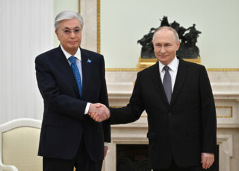 Касым-Жомарт Токаев и Владимир Путин провели неформальную встречу в Москве