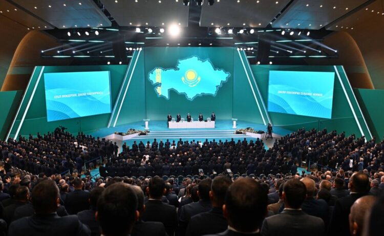 Глава государства принял участие в форуме сельских акимов