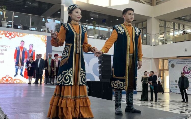 «Үкілі серуен» объединил мастеров и дизайнеров Жетісу