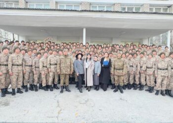 Престиж госязыка повышают в погранвойсках Жетiсу