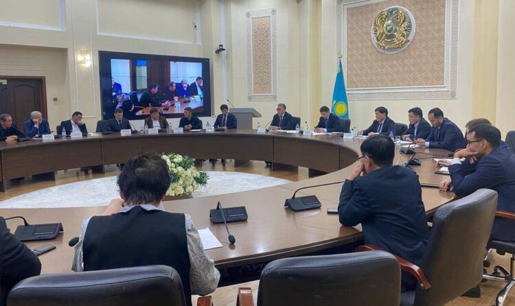 Вице-министр промышленности и строительства РК встретился с бизнесменами Жетiсу