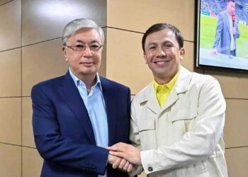 Глава государства поздравил Геннадия Головкина с новой должностью