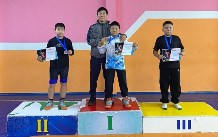 Юные борцы из Капала вошли в тройку сильнейших в Жетiсу