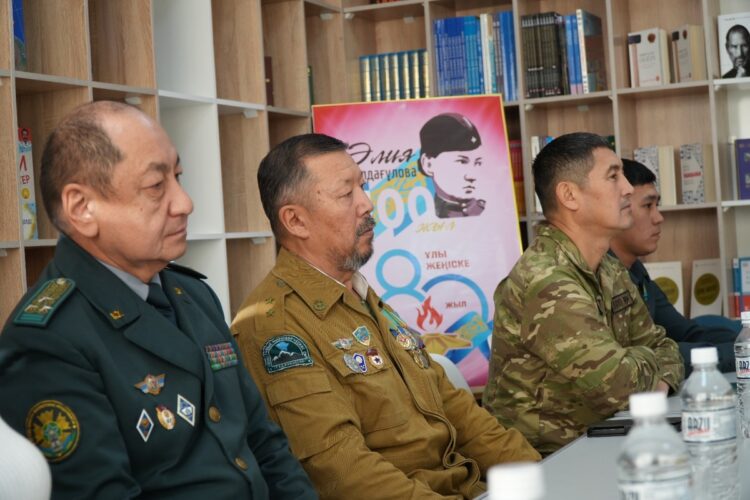 Пограничники Жетiсу встретились с алматинскими школьниками