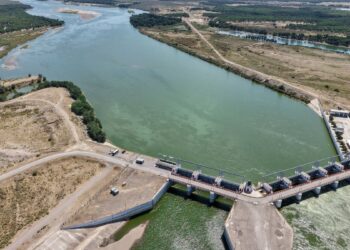 Правительство ведет работу по улучшению питьевого водоснабжения более 469 тысяч человек