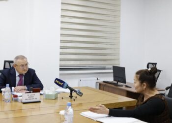 Бейбит Исабаев провел прием граждан по личным вопросам