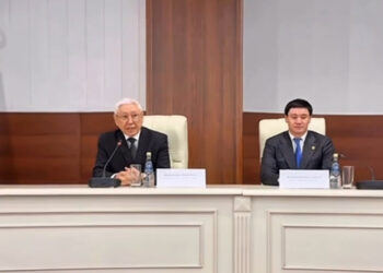 Прокурор Жетісу  встретился с судьями областного суда