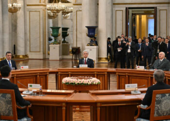 Президент Казахстана принял участие в неформальной встрече глав государств СНГ